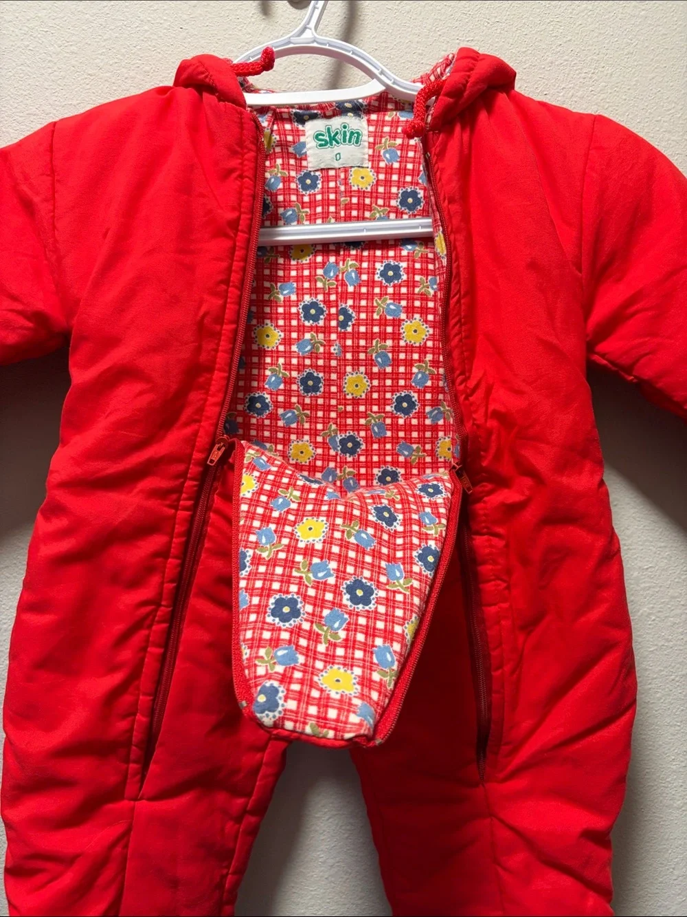 Vintage 90s Red Ski Bear Baby Snowsuit Bunting - Size 0 (0-3M)